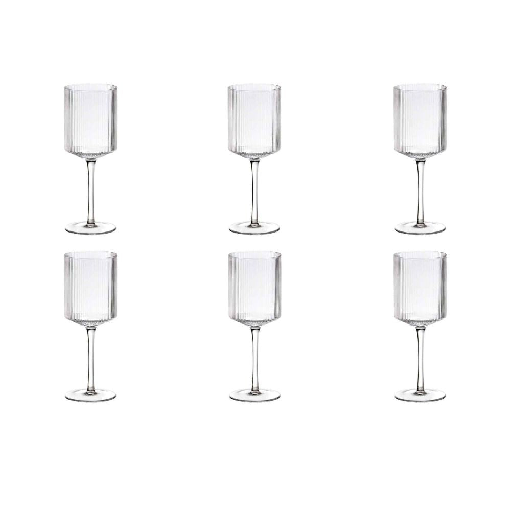 שישה כוסות זכוכית מפוספסות (360 מ"ל) מבית Fine Lab Home, מסודרות בשתי שורות של שלוש כוסות, מוצגות על רקע לבן ומדגישות את העיצוב האלגנטי של הזכוכית.