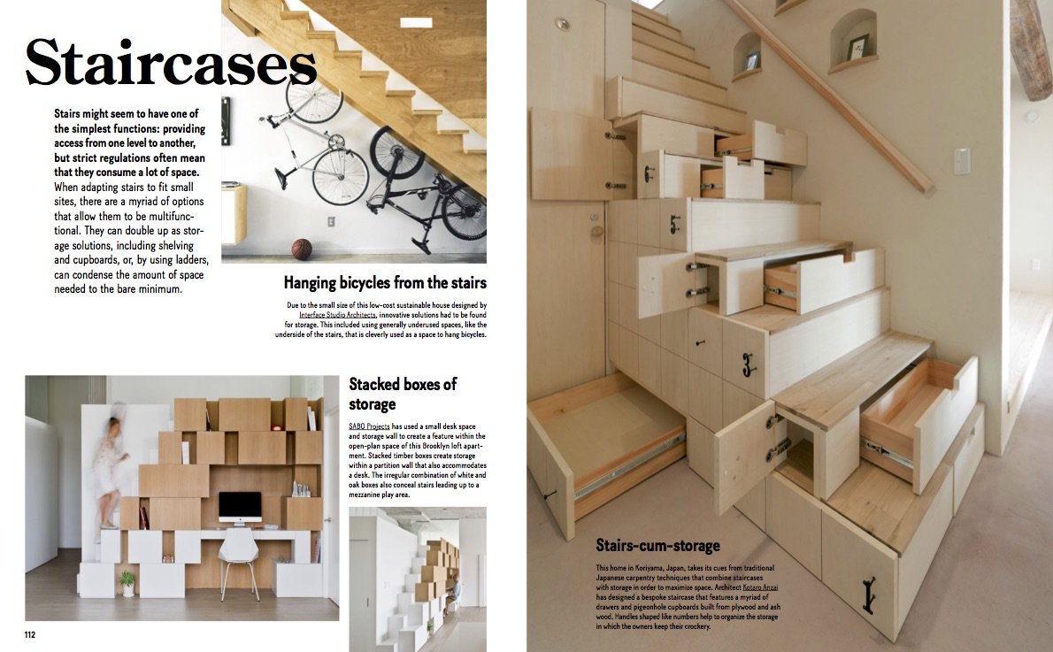 בכתבה במגזין מוצגות פתרונות אחסון חכמים לחללים קטנים בסגנון מודרני ומינימליסטי, בהשראת רעיונות מתוך הספר "ספר עיצוב small homes grand living" מאת Fine Lab Home.