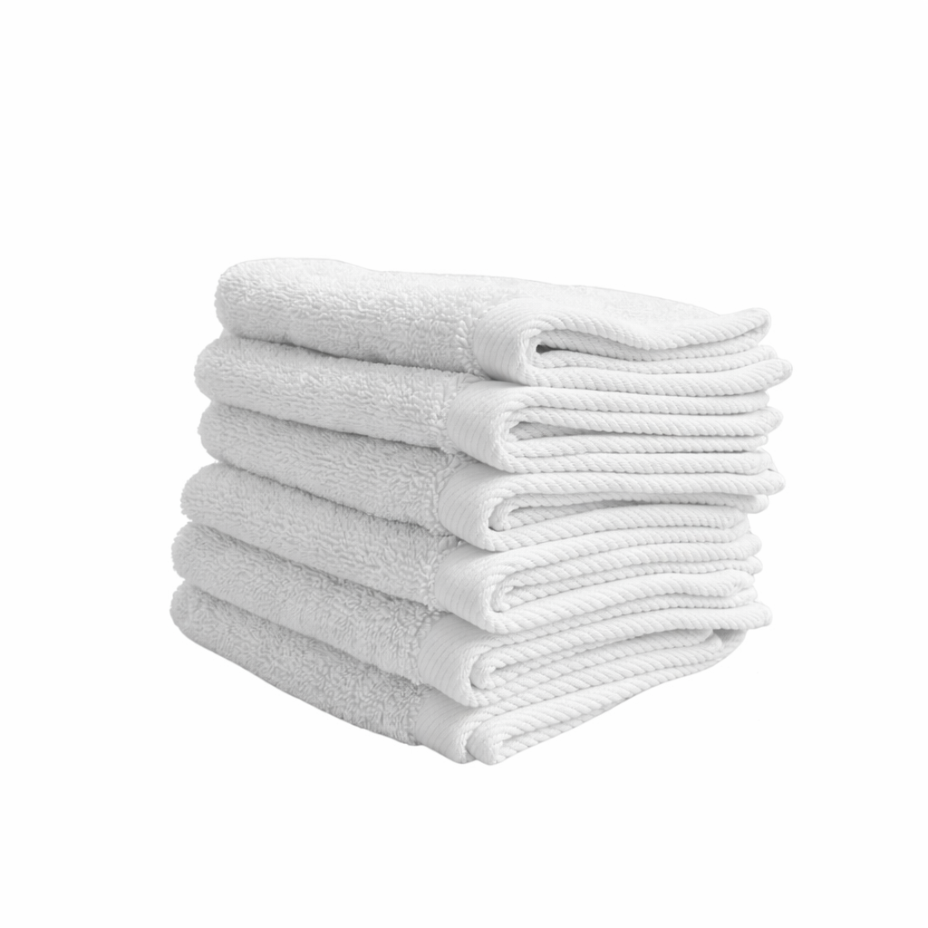 מארז 6 מגבות ידיים בצבע לבן מבית Fine Lab Home, עשוי כותנה סרוקה – הבחירה למי שמחפש מגבות יוקרתיות.