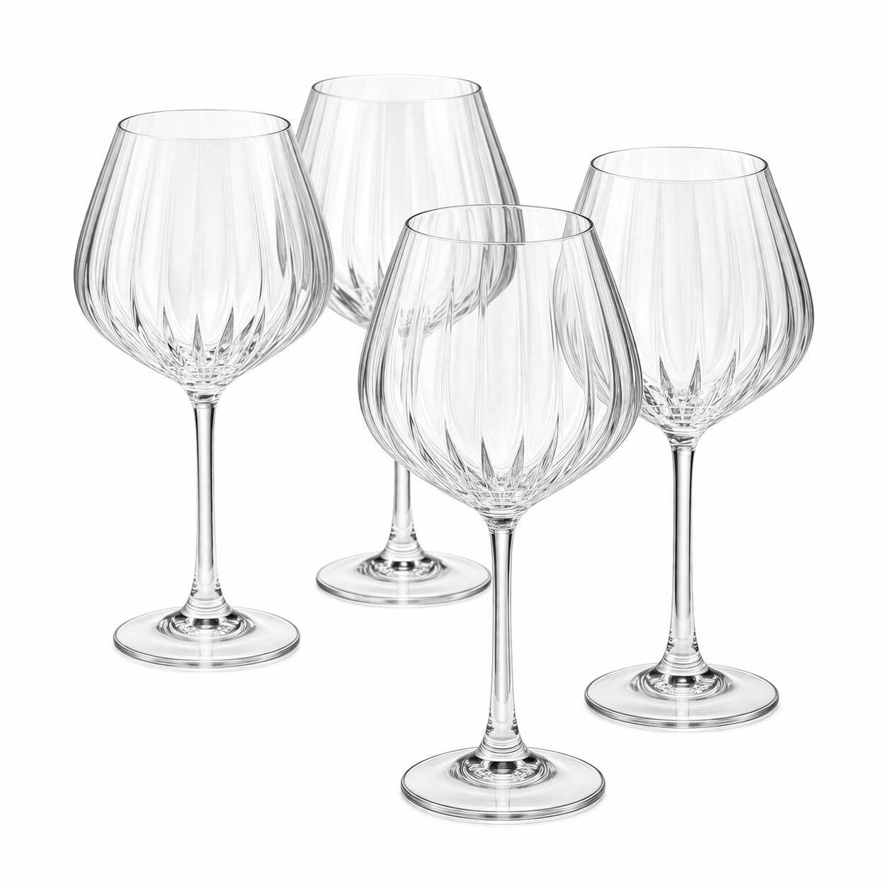 סט של ארבע כוסות יין Fine Lab Home בנפח 665 מ"ל, עם קווים אנכיים מחורצים ואלגנטיים, המסודרות יחד על רקע לבן.