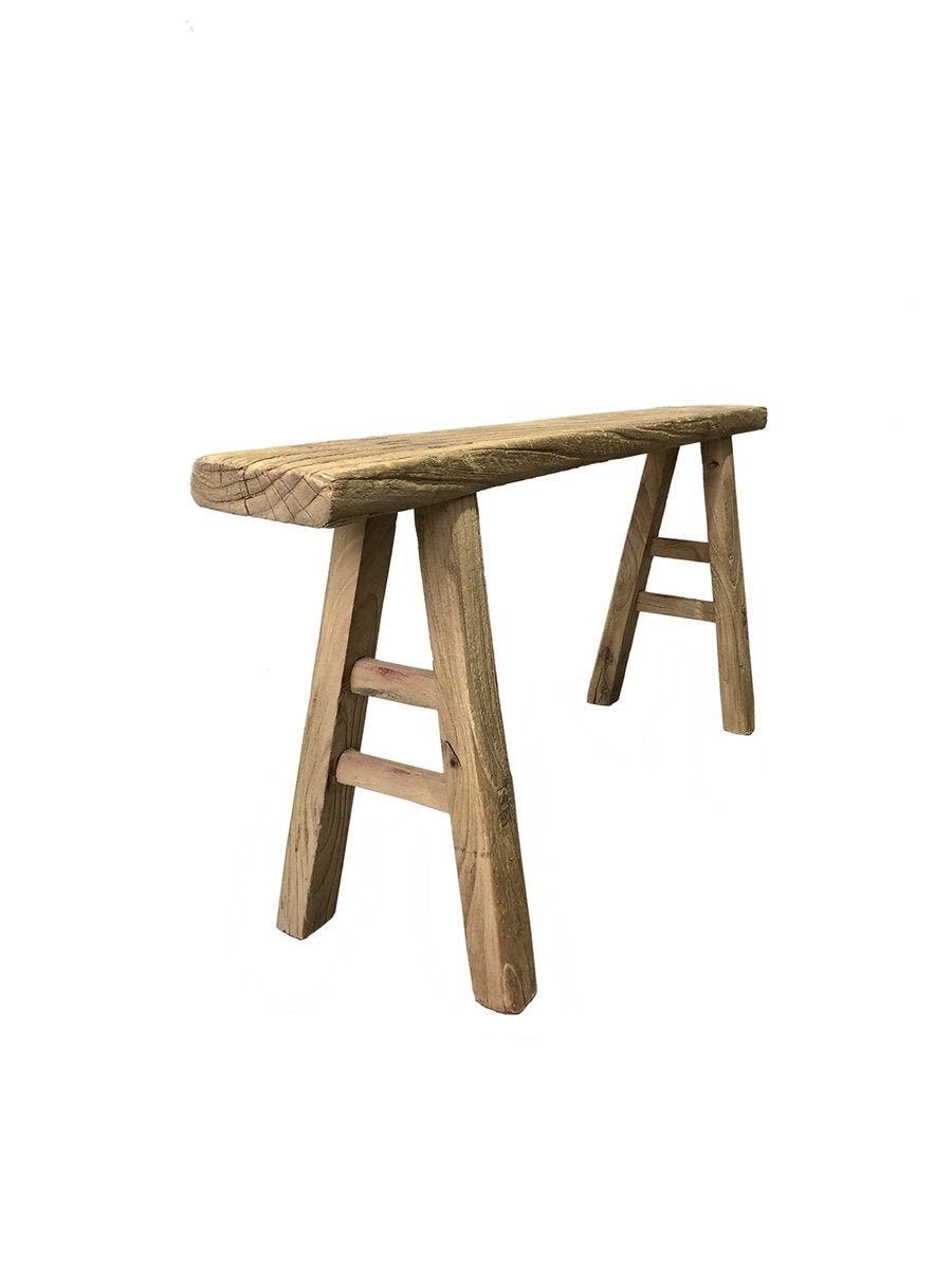 ספסל עץ מבט צידי