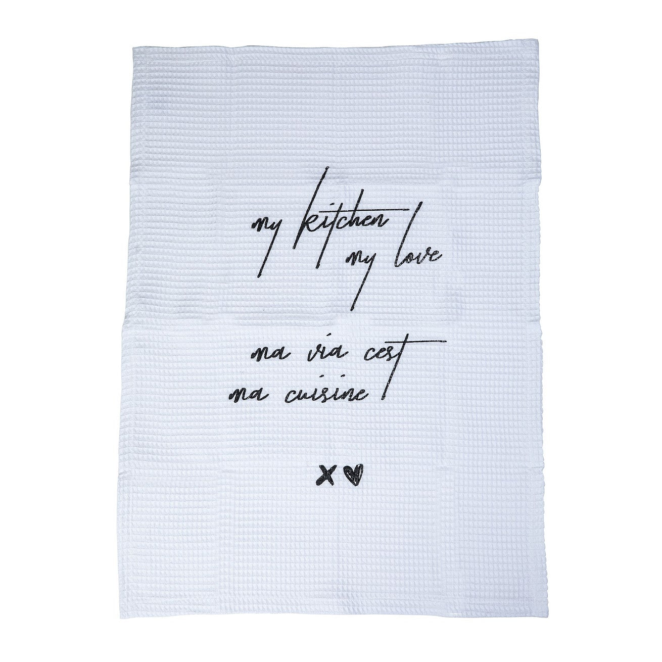 שלוש מגבות מטבח לבנות מבית Fine Lab Home, עם מרקם וופל וכיתוב שחור בכתב יד, מוערמות זו על גבי זו. מיוצרות בישראל מ-100% כותנה.