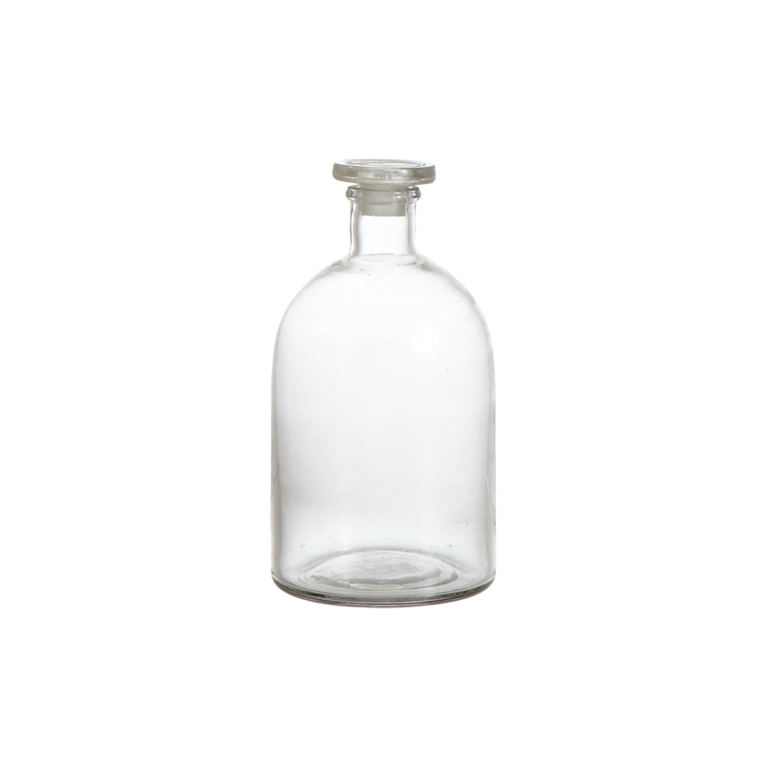 בקבוק זכוכית של Fine Lab Home עם גוף רחב, צוואר קצר ופקק זכוכית שטוח, מתאים לאחסון ולשימוש בבית מרקחת. מצולם על רקע לבן.