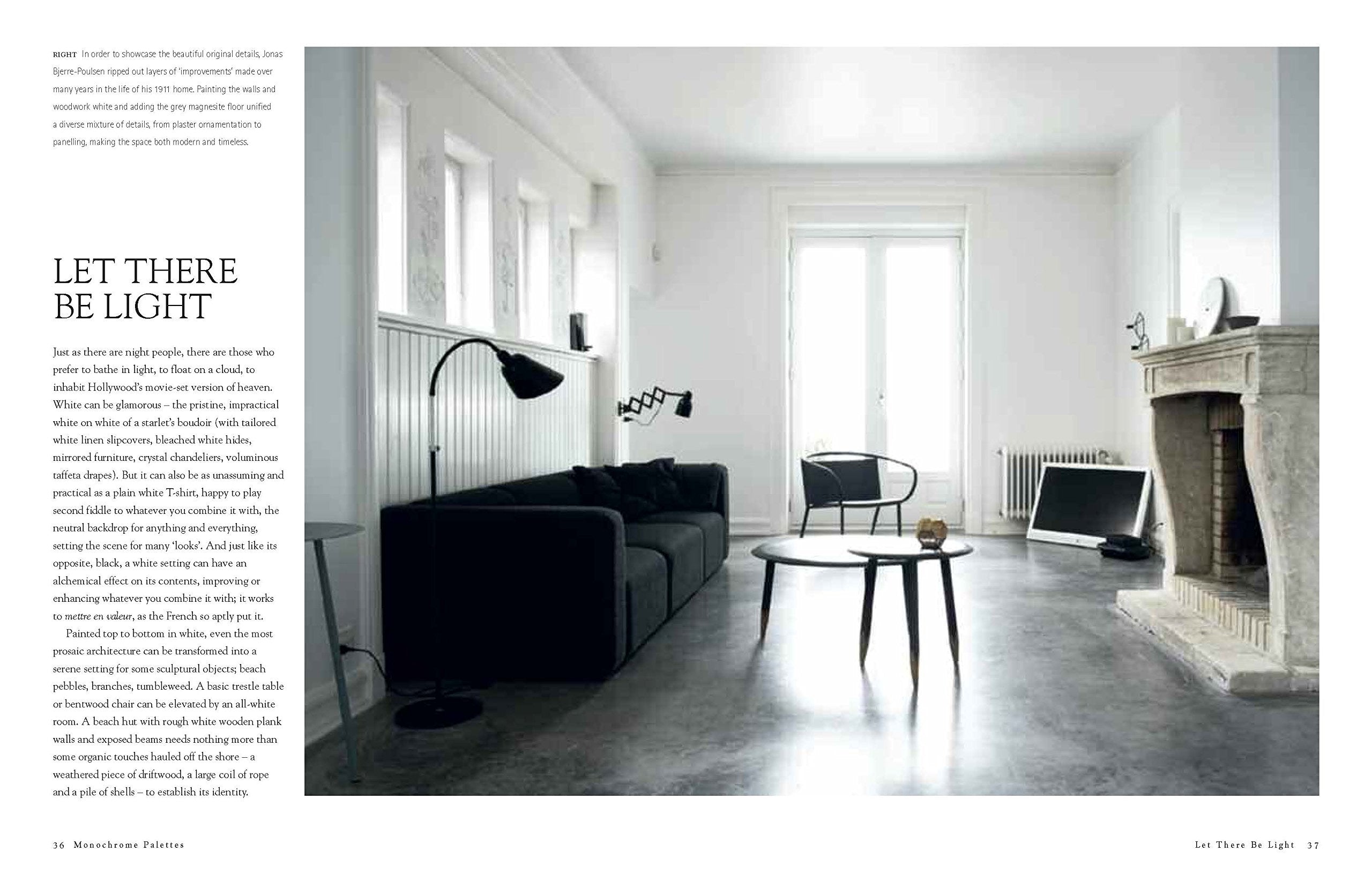 הספר בכריכה קשה "ספר עיצוב monochrome home" מאת Fine Lab Home מציג בעטיפתו סצנה מינימליסטית בשחור-לבן עם ריהוט ועיצוב פנים פשוטים.