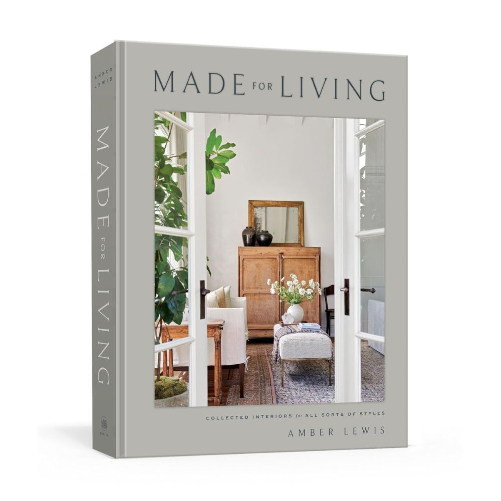 ספר עיצוב made for living מבית Fine Lab Home—מהדורה קשיחה עם צילום סלון מואר על הכריכה, מושלם לחובבי עיצוב הבית וספרי עיצוב.