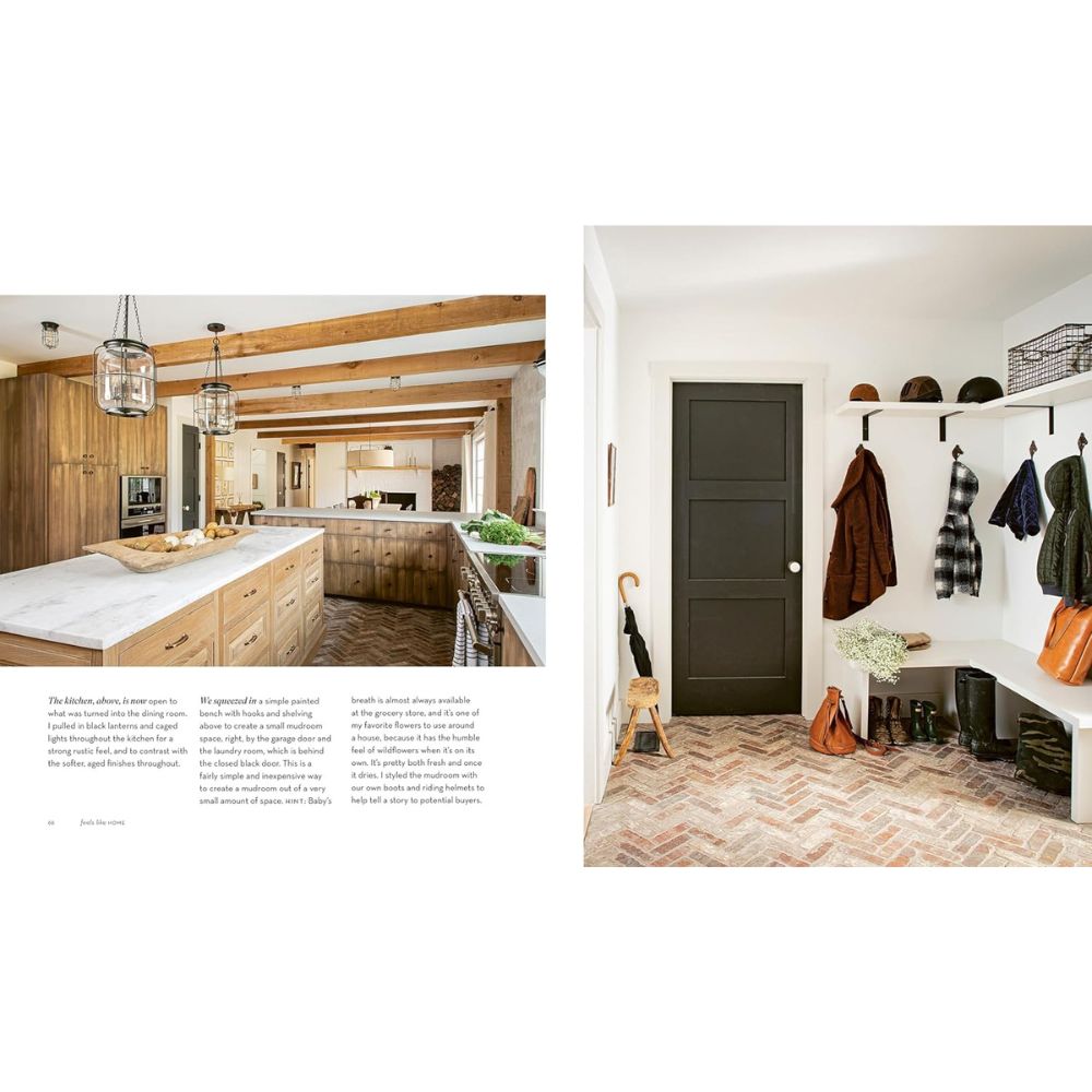 משמאל, מטבח מודרני עם קורות עץ ואי; מימין, חדר כניסה נעים — שניהם מופיעים בספר העיצוב "feels like home" של Fine Lab Home — מתארים חללים שממש מזמינים אתכם להיכנס.