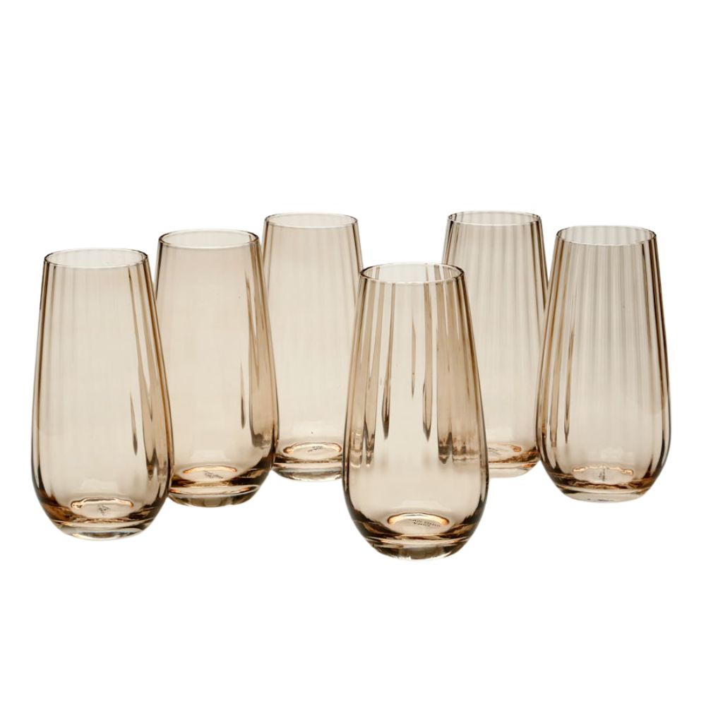 סט של 6 כוסות זכוכית גבוהות בגוון שמפניה מבית Fine Lab Home, מסודרות בשתי שורות על רקע לבן.
