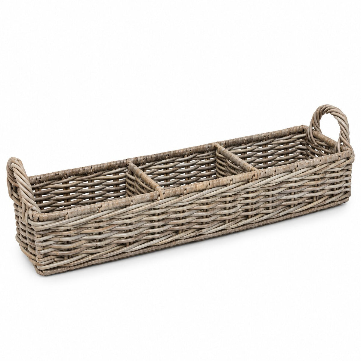 Fine Lab Home מגש ראטן מחולק עם ידיות: מגש ראטן ארוג בצורת מלבן, בעל שלושה תאים, שתי ידיות צדדיות ומראה טבעי.